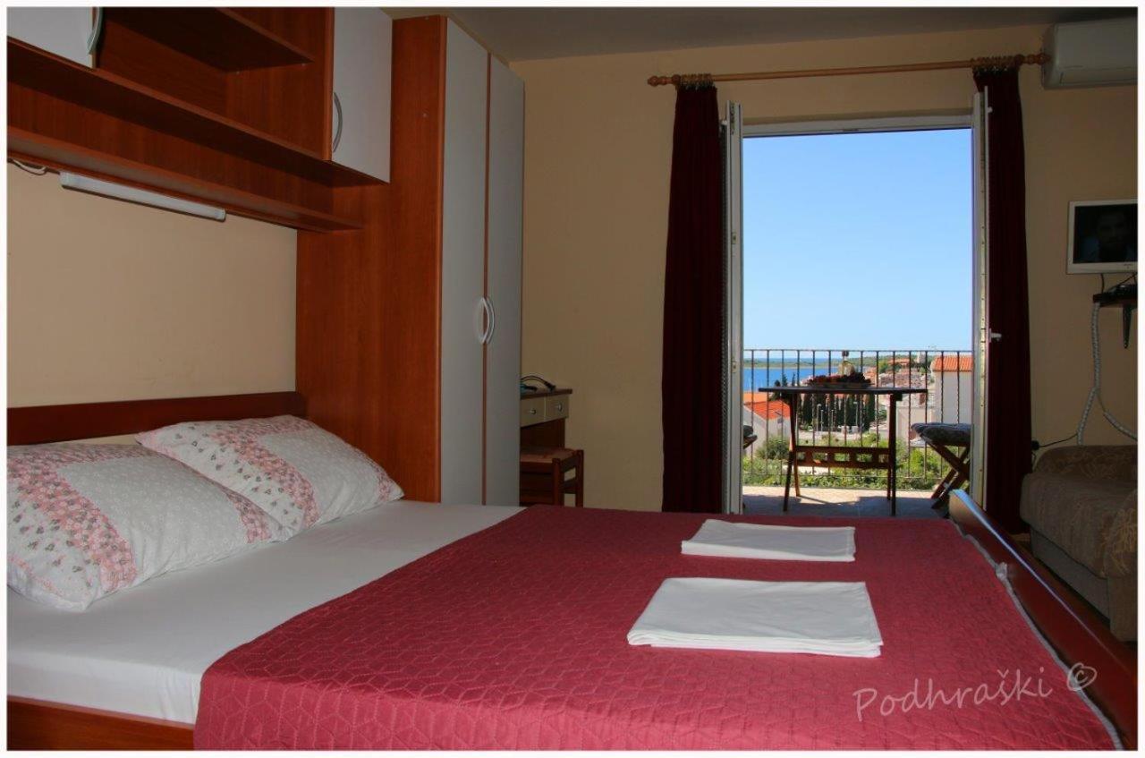 Primosten Apartments Exterior foto
